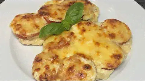 Куриное филе под шубой # Очень сочные и ароматные куриные отбивные. # Рецепты от Lakomka.TV